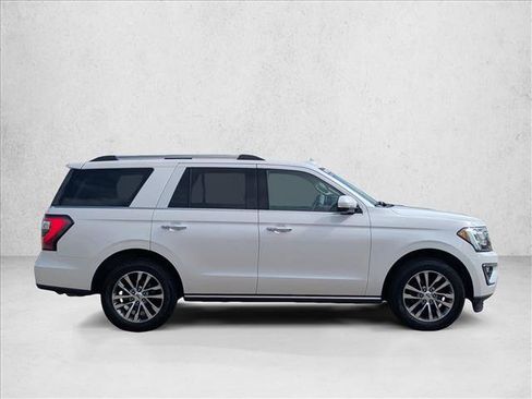 Used 2018 Ford Expedition Limited AWD/4WD image 4
