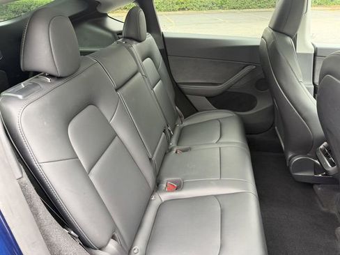 Used 2023 Tesla Model Y Long Range AWD/4WD image 24
