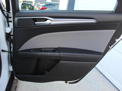 Used 2016 Ford Fusion S FWD image 21