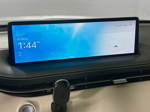 Used 2023 Genesis GV70 3.5T Sport w/ Sport Prestige Package image 26