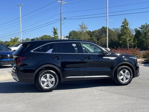 New 2026 Kia Sorento LX image 8