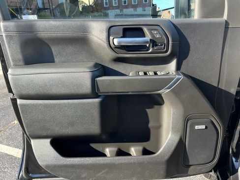 Used 2023 GMC Sierra 2500 AT4 w/ AT4 Premium Plus Package image 12