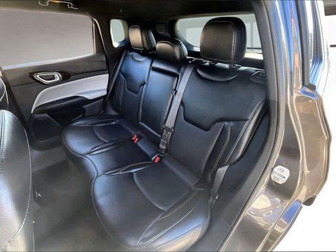 Used 2023 Jeep Compass Limited image 22