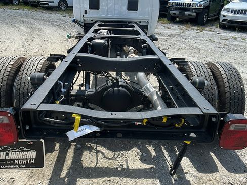 New 2025 RAM 5500 4x4 Regular Cab image 13