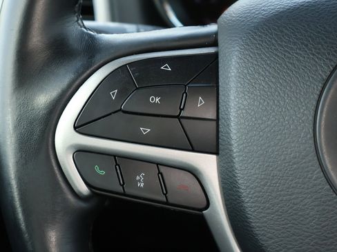 Used 2022 Jeep Grand Cherokee Limited image 14