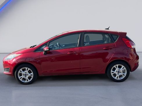 Used 2016 Ford Fiesta SE image 3