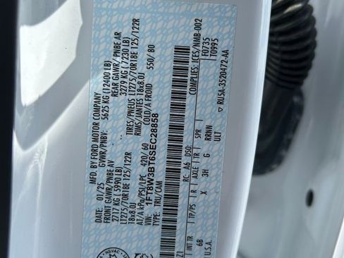 Used 2025 Ford F350 Lariat w/ Camper Package image 18