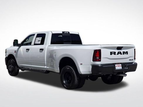 New 2026 RAM 3500 Tradesman AWD/4WD image 17