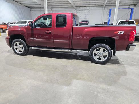 Used 2013 Chevrolet Silverado 2500 LT w/ Z71 Appearance Package AWD/4WD image 7