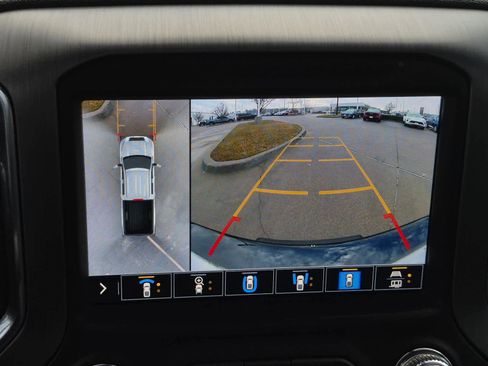 Used 2022 GMC Sierra 3500 Denali image 30