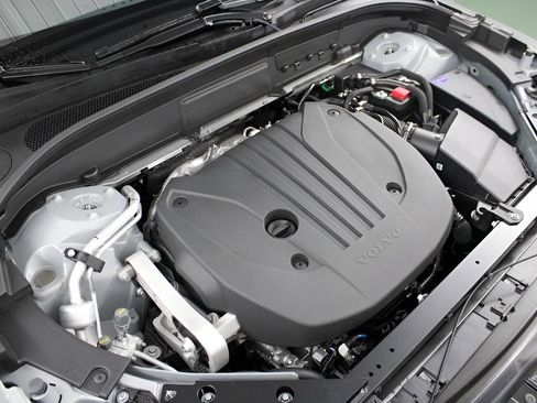 New 2026 Volvo XC60 B5 Ultra w/ Protection Package Premier image 25