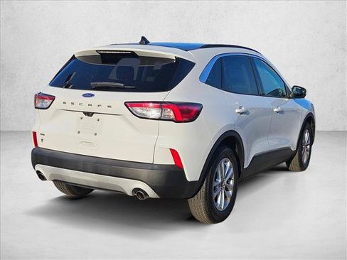 Used 2021 Ford Escape SE w/ Convenience Package FWD image 4