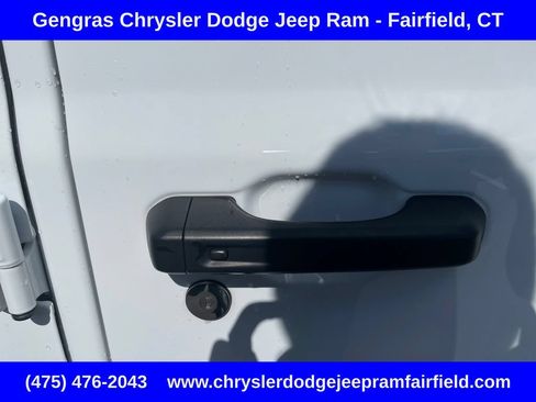 Certified 2025 Jeep Wrangler Unlimited Sahara w/ Safety Group AWD/4WD image 15