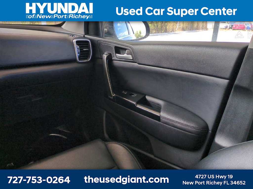 Used 2020 Kia Sportage EX FWD image 19