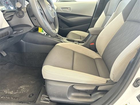 Used 2024 Toyota Corolla LE image 12