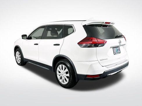 Used 2018 Nissan Rogue S image 6