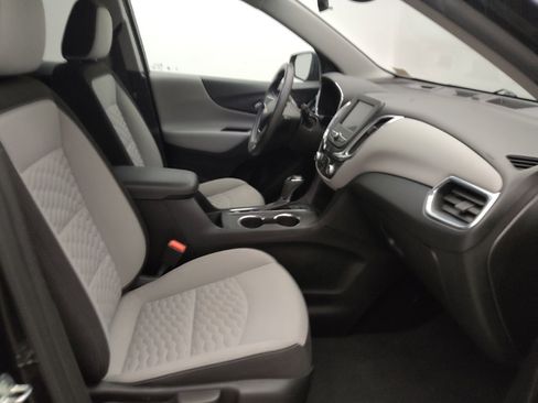 Used 2021 Chevrolet Equinox LS w/ LS Convenience Package image 21