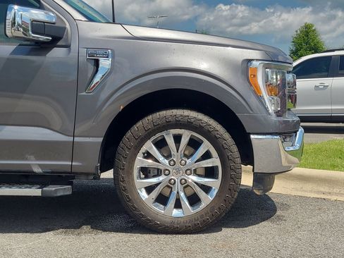 Used 2021 Ford F150 Lariat RWD image 9