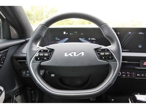 Used 2024 Kia EV6 GT-Line image 17