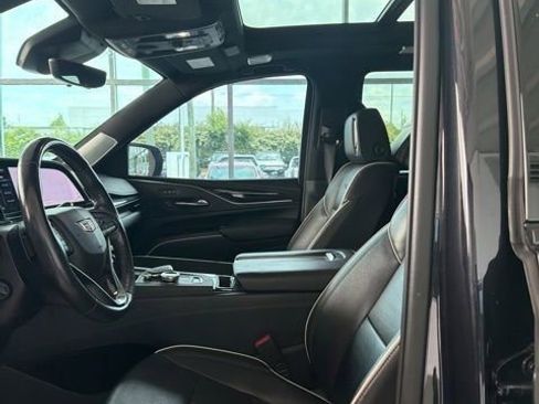 Used 2022 Cadillac Escalade Sport w/ Touring Package AWD/4WD image 6