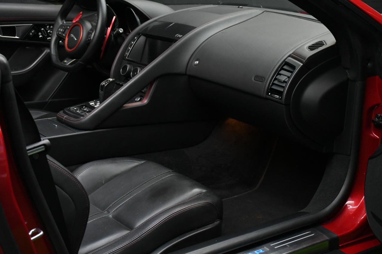 Used 2016 Jaguar F-TYPE R AWD/4WD image 34