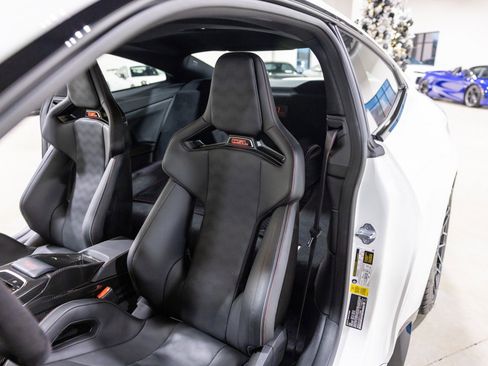 Used 2023 BMW M4 CSL image 37