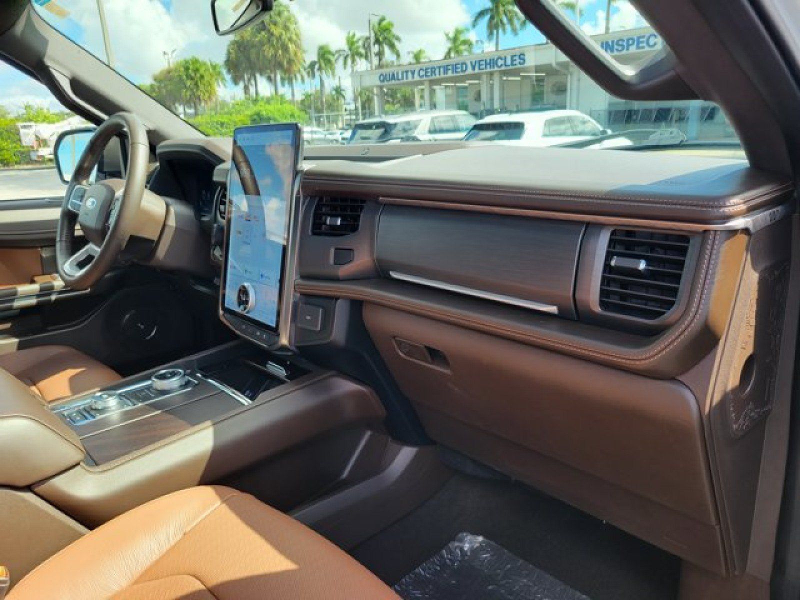 Used 2024 Ford Expedition Max King Ranch AWD/4WD image 35