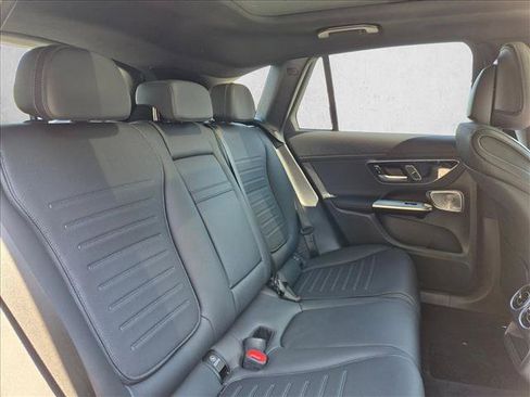 Certified 2025 Mercedes-Benz GLC 300 4MATIC image 21