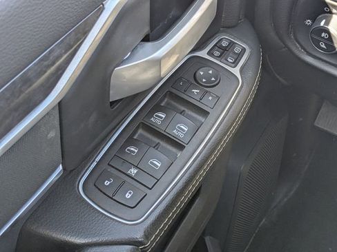 Used 2024 RAM 2500 Big Horn w/ Bed Utility Group image 19