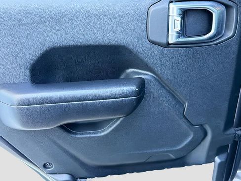 Used 2020 Jeep Gladiator Sport w/ Quick Order Package 24S AWD/4WD image 26