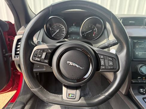 Used 2016 Jaguar F-TYPE R AWD/4WD image 15