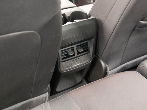 Used 2023 Chevrolet Colorado LT w/ LT Convenience Package II image 18