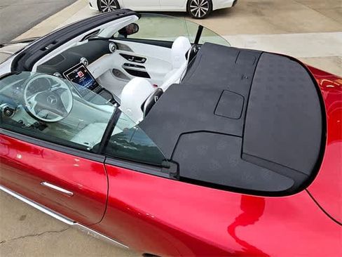 Used 2026 Mercedes-Benz Maybach SL 680 image 11