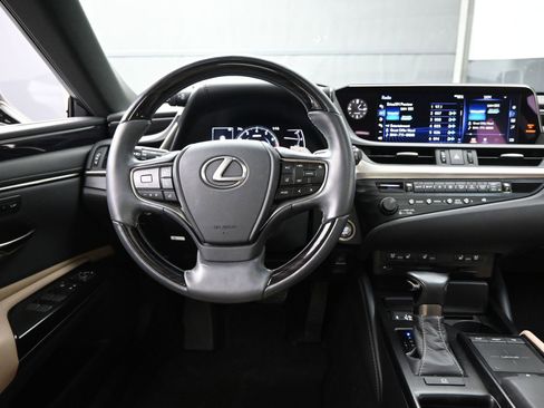 Used 2020 Lexus ES 350 w/ Premium Package image 12