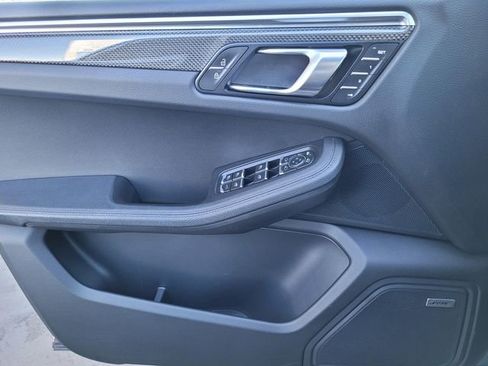 Used 2021 Porsche Macan S AWD/4WD image 14