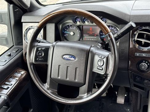 Used 2016 Ford F250 Platinum w/ FX4 Off-Road Package image 8