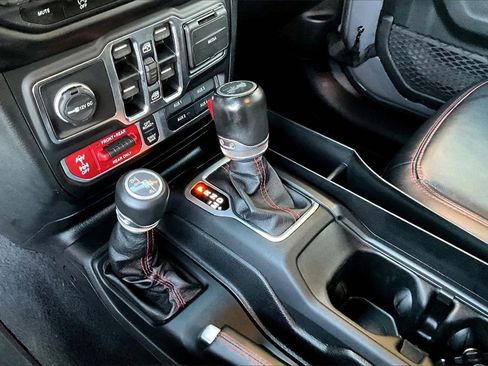 Certified 2021 Jeep Wrangler Unlimited Rubicon image 29