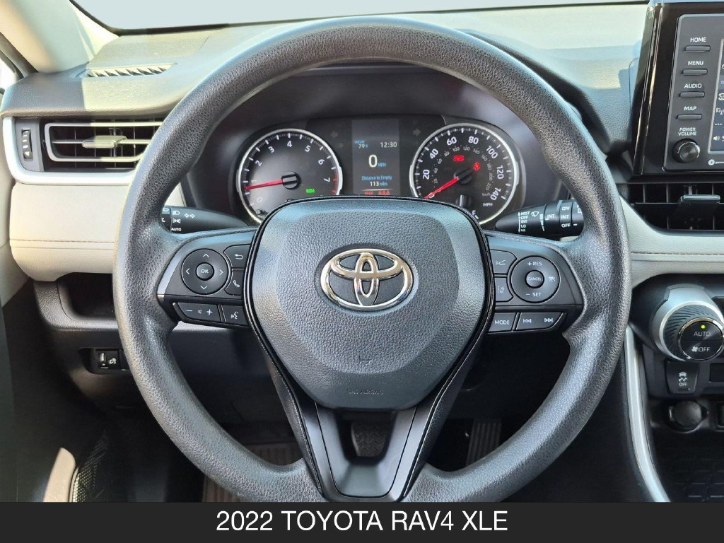 Used 2022 Toyota RAV4 XLE AWD/4WD image 12