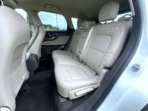 Used 2024 Lincoln Corsair FWD image 19