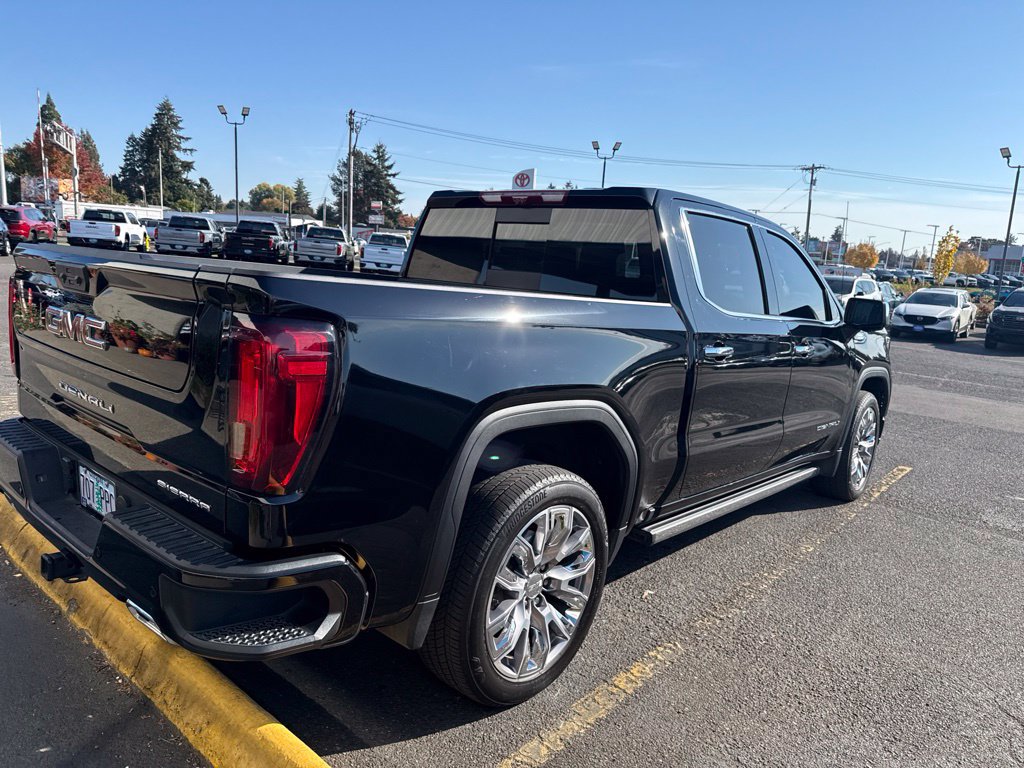 Used 2023 GMC Sierra 1500 Denali w/ Denali Reserve Package AWD/4WD image 3