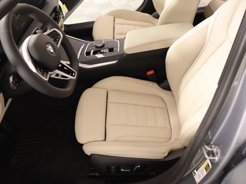 New 2026 BMW 330i Sedan w/ M Sport Package RWD image 11