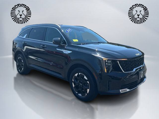 Used 2024 Kia Sorento S AWD/4WD image 3