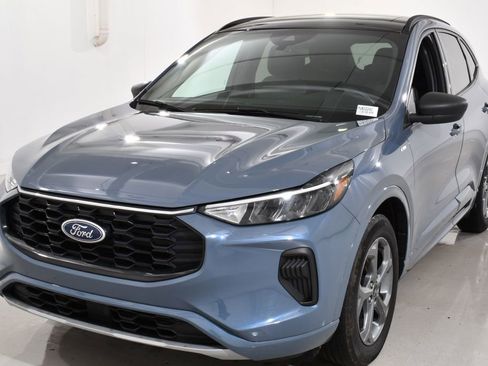 Used 2023 Ford Escape ST-Line w/ Tech Pack #1 image 2
