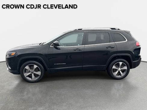 Used 2019 Jeep Cherokee Limited image 8