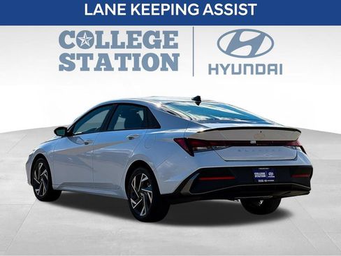 Used 2025 Hyundai Elantra Sport w/ Cargo Package FWD image 8