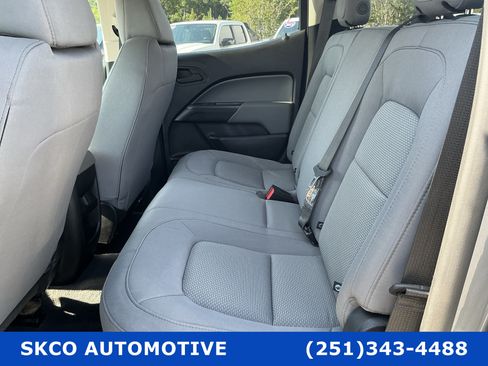 Used 2020 Chevrolet Colorado W/T w/ WT Convenience Package RWD image 14