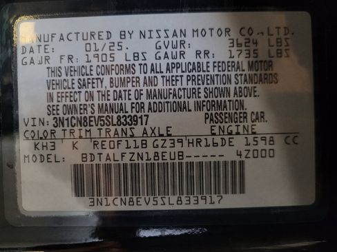 Used 2025 Nissan Versa SV FWD image 33