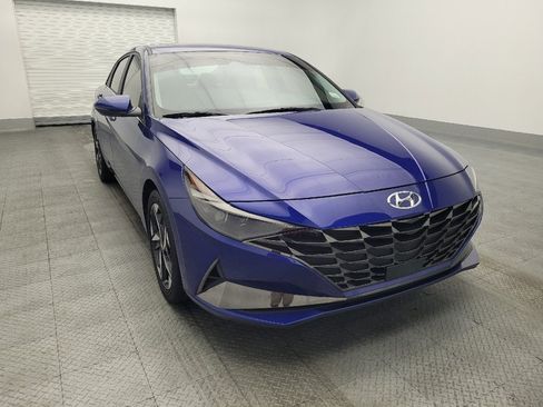 Used 2023 Hyundai Elantra Limited image 14