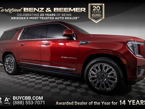 Used 2024 GMC Yukon XL Denali Ultimate w/ LPO, Floor Liner Package AWD/4WD image 1