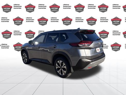Certified 2023 Nissan Rogue SV image 3